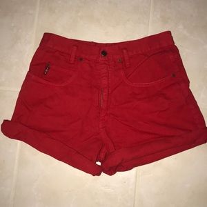 Vintage High Waisted Lei Shorts